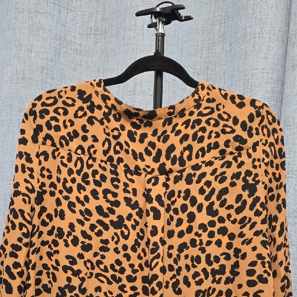 JM Collection Brown,peach and Black Animal Cheetah Print Blouse V Neck Size Med - Picture 10 of 12